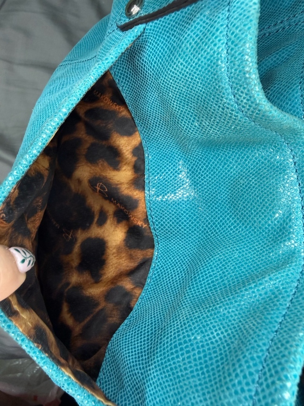 B Makowsky Blue Turquoise Silver Snake Embossed Soft Leather Large Handbag - Picture 12 of 15